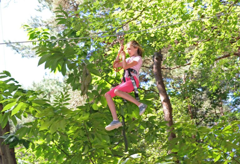 Tyroliennes enfant Aventure Floreval Essonne près de Paris
